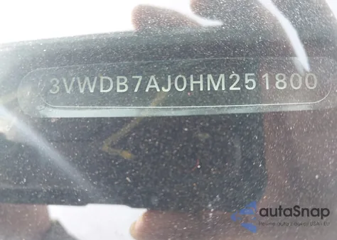 2017 Volkswagen Jetta 1.4T Se z USA, uszkodzony, nr VIN 3VWDB7AJ0HM251800